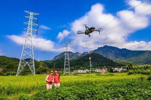 牢記囑托連續(xù)20年實施電力“雙滿意”工程</p><p>　　為福建經(jīng)濟(jì)社會發(fā)展添動能