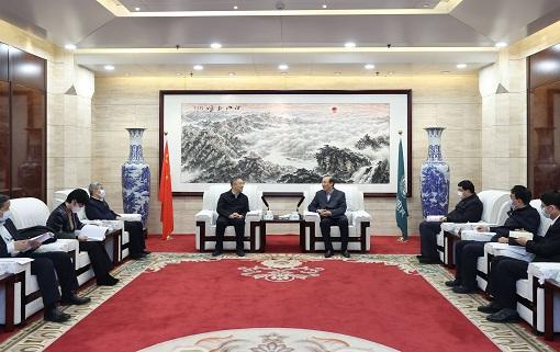 辛保安董事長(zhǎng)、張智剛總經(jīng)理會(huì)見中國(guó)農(nóng)業(yè)銀行董事長(zhǎng)谷澍、行長(zhǎng)張青松