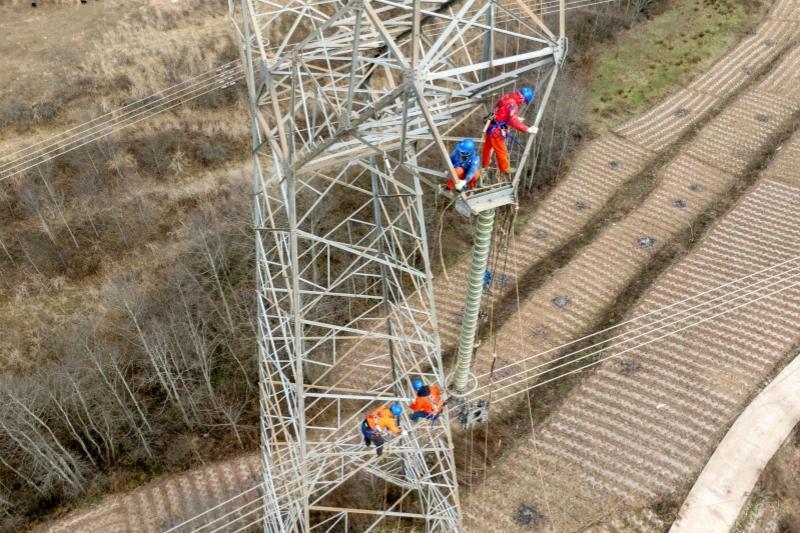 國家電網(wǎng)加快140項迎峰度夏重點工程建設