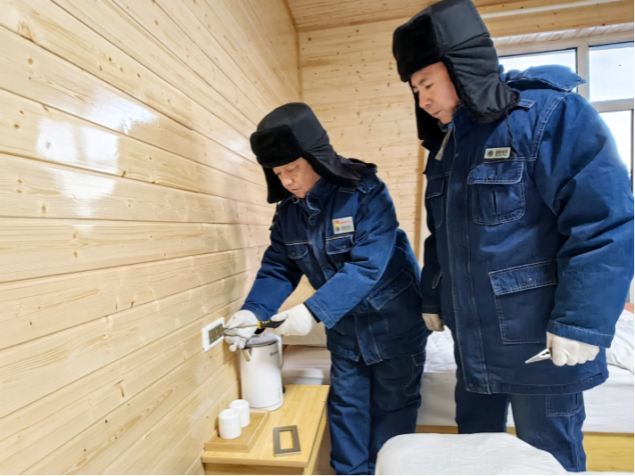 全國道德模范國家電網(wǎng)呂建生：誠實(shí)守信用心服務(wù)